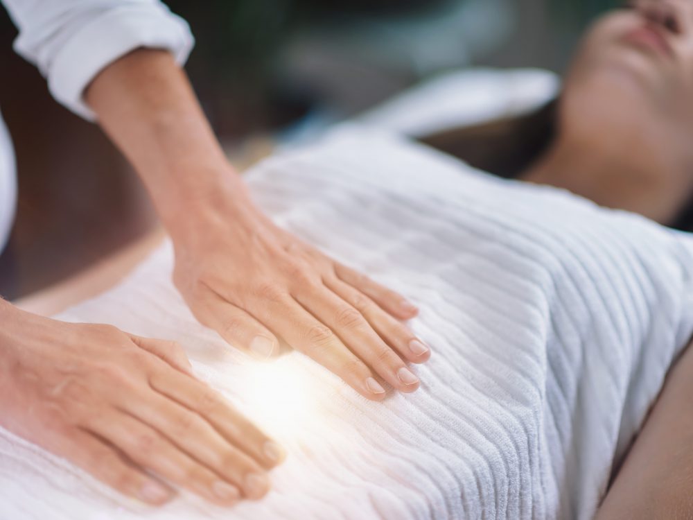 Reiki Hands On Healing Treatment